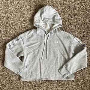 Under Armour Cropped Gray Hoodie, EUC, size Medium